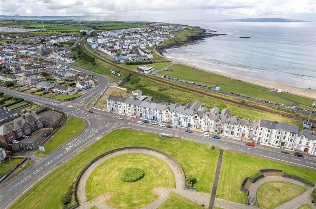 2 Dunluce Green - Portrush By The Sea 外观 照片
