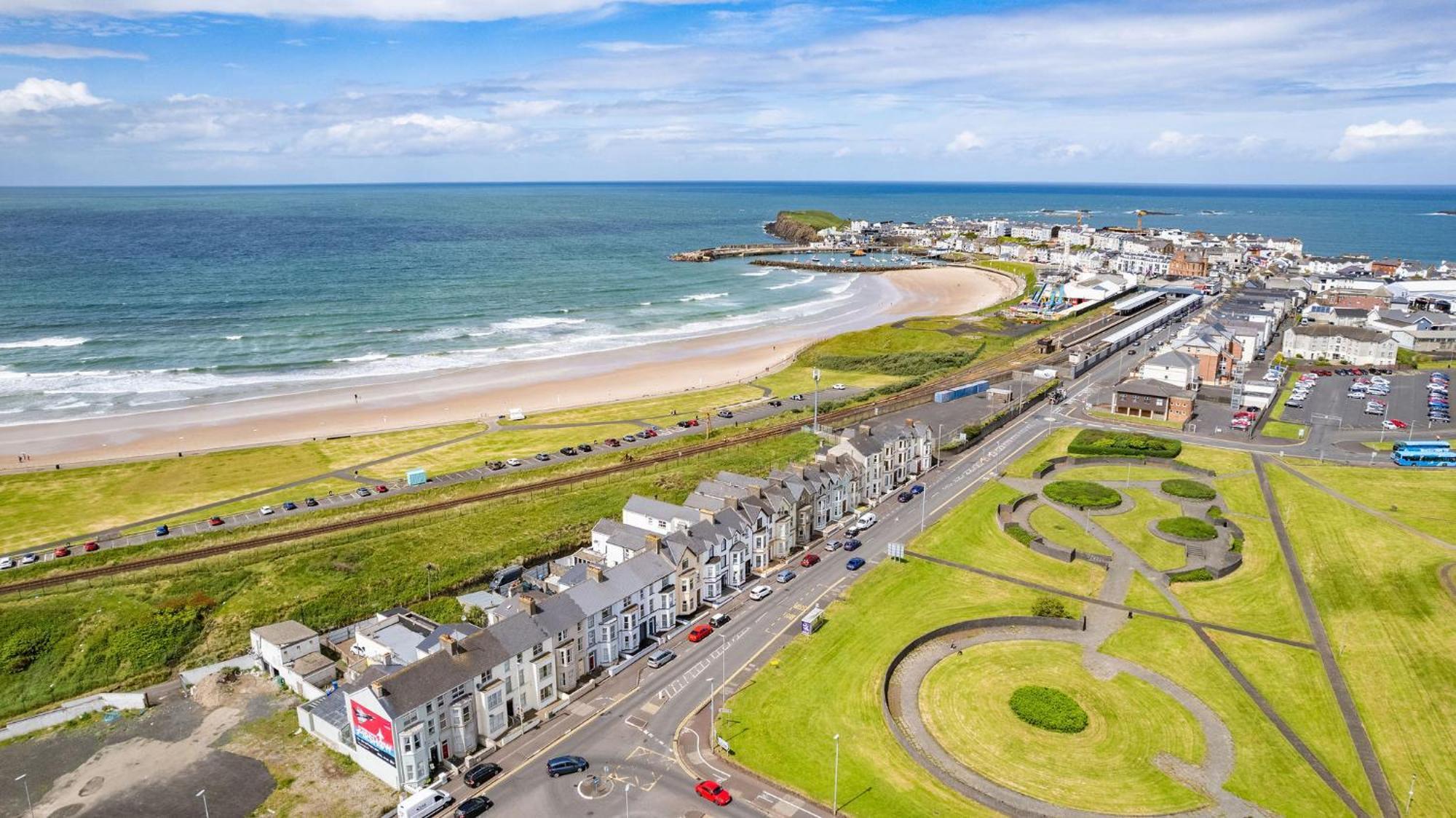 2 Dunluce Green - Portrush By The Sea 外观 照片